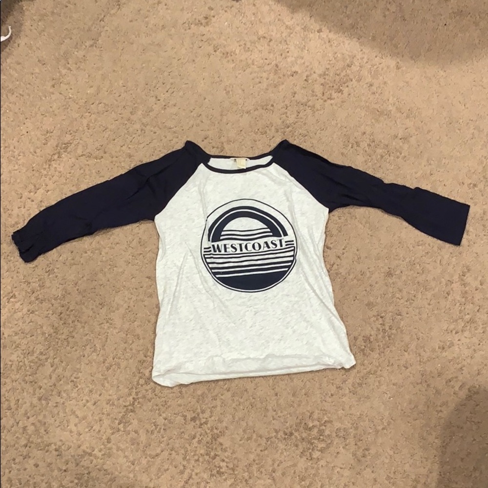 “West Coast”, blue/light grey, mid length T-shirt.